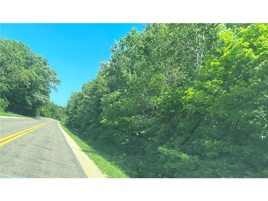 XXX County Rd O River Falls WI 54022 6402196 image1