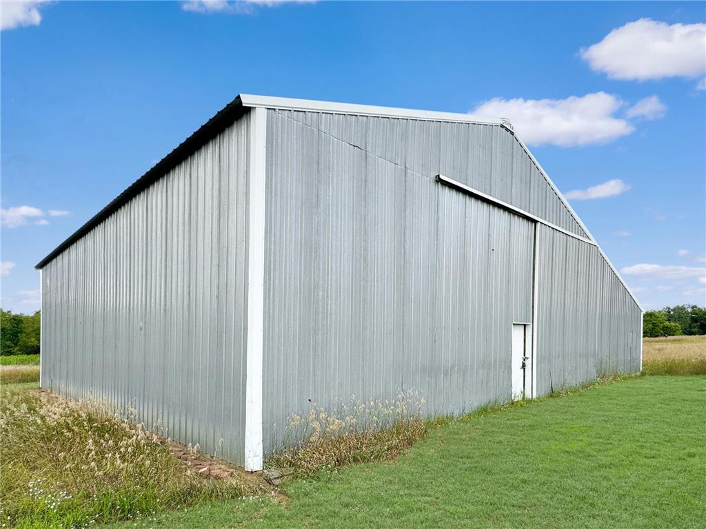 XXX Hemingway Avenue North Branch MN 55056 6584157 image1