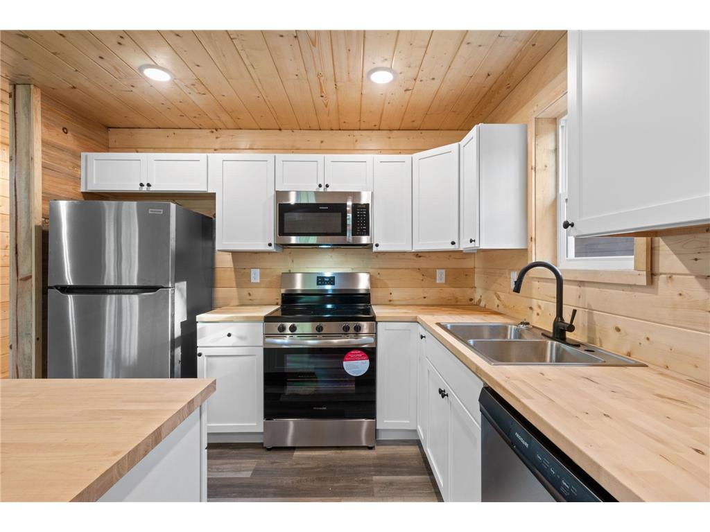 XXX Honey Tree Terrace Danbury WI 54830 6670920 image4