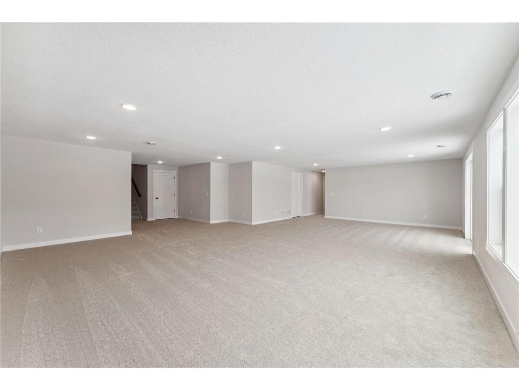 XXX Knightsbridge Ln N Lake Elmo MN 55042 7051845 image8