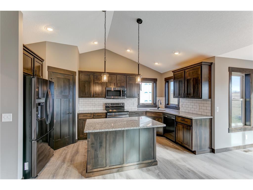 1892 Otter Way New Richmond WI 54017 6514897 image1