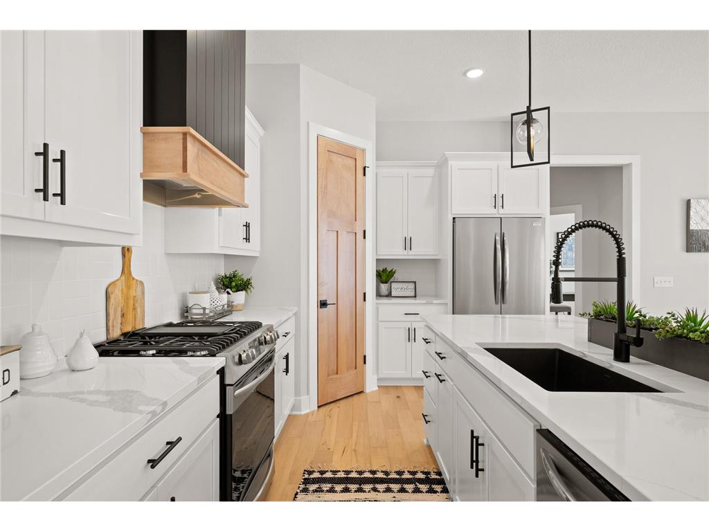 4927 Parkside Circle Eagan MN 55123 6532038 image12