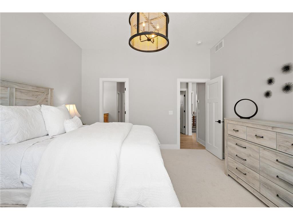 4927 Parkside Circle Eagan MN 55123 6532038 image15