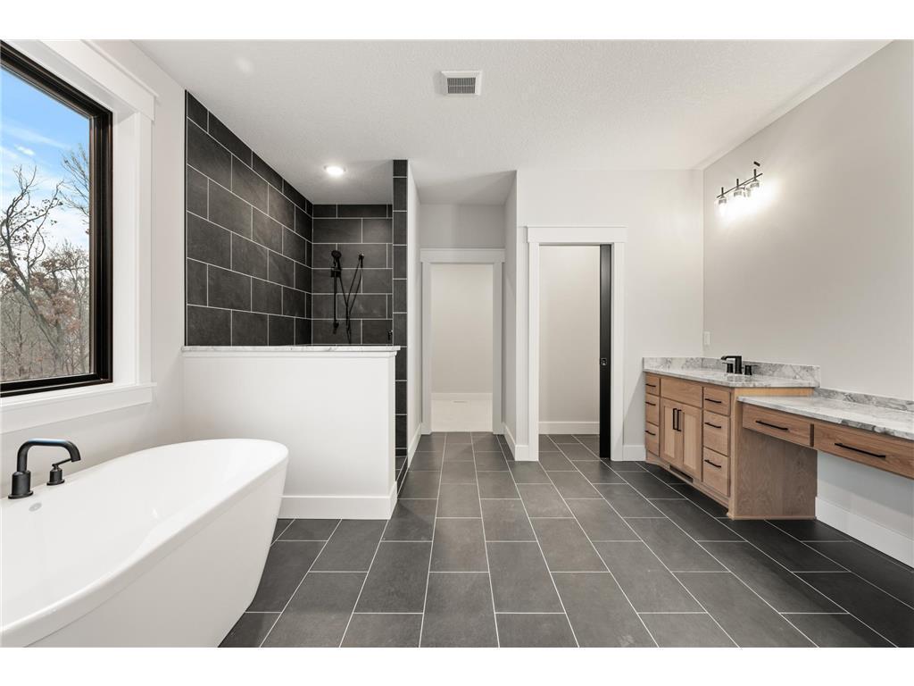 XXX Staples St NE Ham Lake MN 55304 6636367 image7