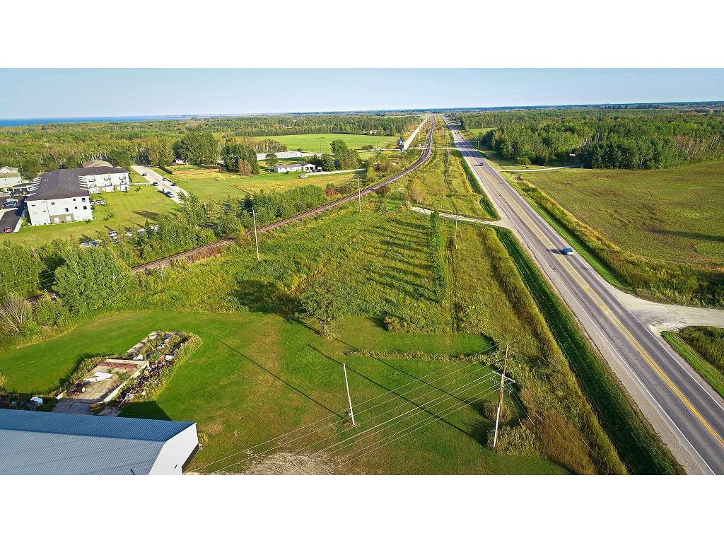 XXX State Hwy 11 Warroad MN 56763 7068187 image13