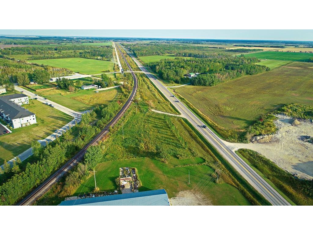 XXX State Hwy 11 Warroad MN 56763 7068187 image22