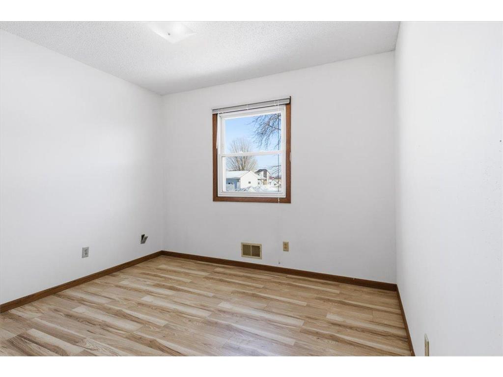 XXX Vermillion Street Hastings MN 55033 6826511 image32