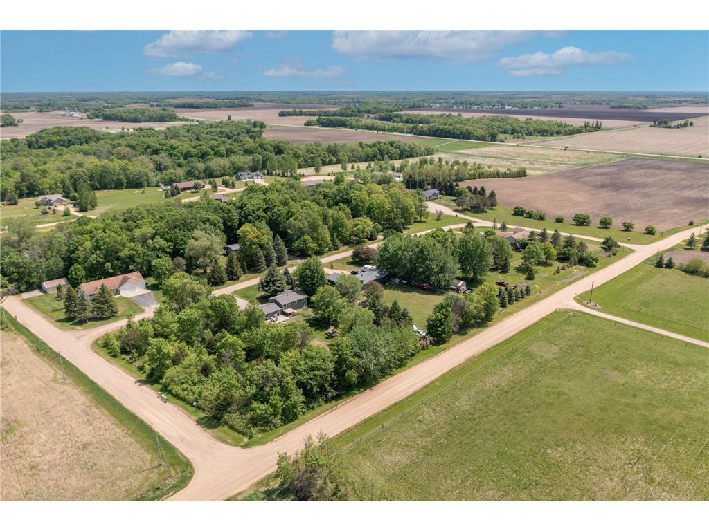 XXX Woodview Lane Le Center MN 56057 6730189 image11