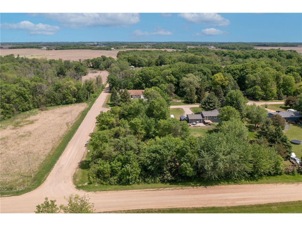 XXX Woodview Lane Le Center MN 56057 6730189 image8