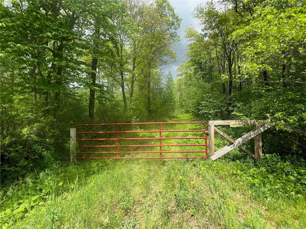 XXXE 210th Avenue Eureka WI 54024 6540659 image1