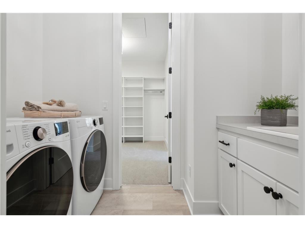 9215 Timberland Trail Eden Prairie MN 55347 6825143 image19