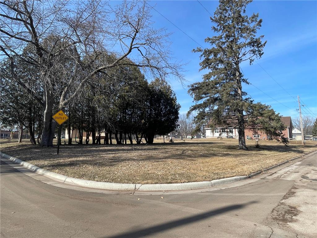 xxx Grant Avenue S Sandstone MN 55072 6494439 image1