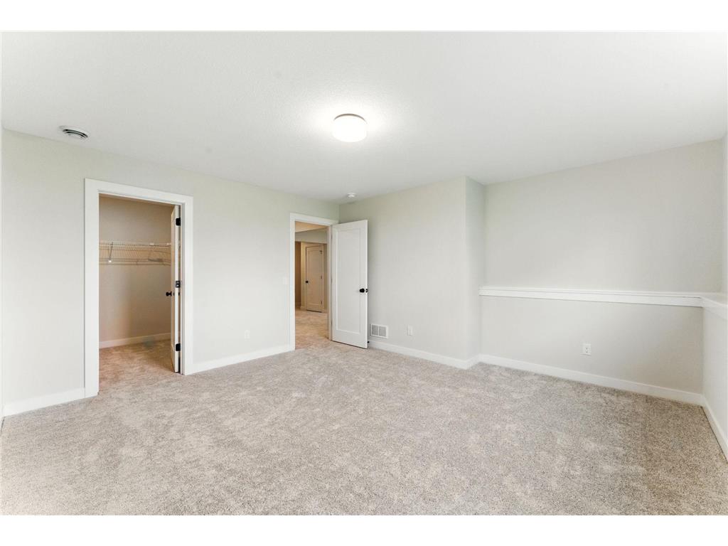 xxx Knightsbridge Ln N Lake Elmo MN 55042 7040465 image17
