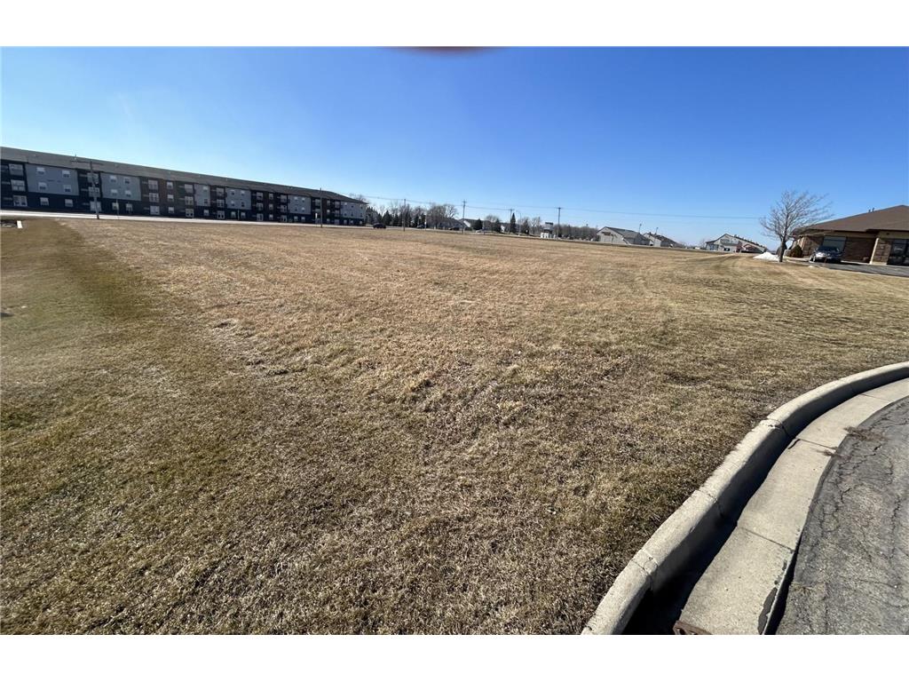 xxx LandMark Drive NE Owatonna MN 55060 6494743 image1