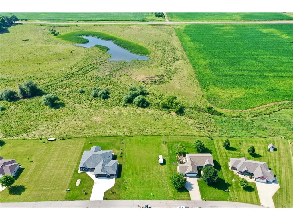 xxxx 11th Avenue SE Willmar MN 56201 6498324 image1