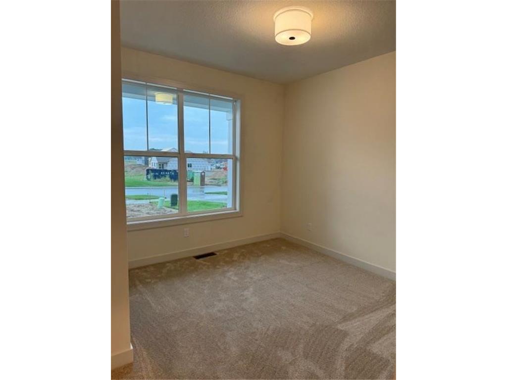 xxxx Knightsbridge Lane N Lake Elmo MN 55042 7053062 image2