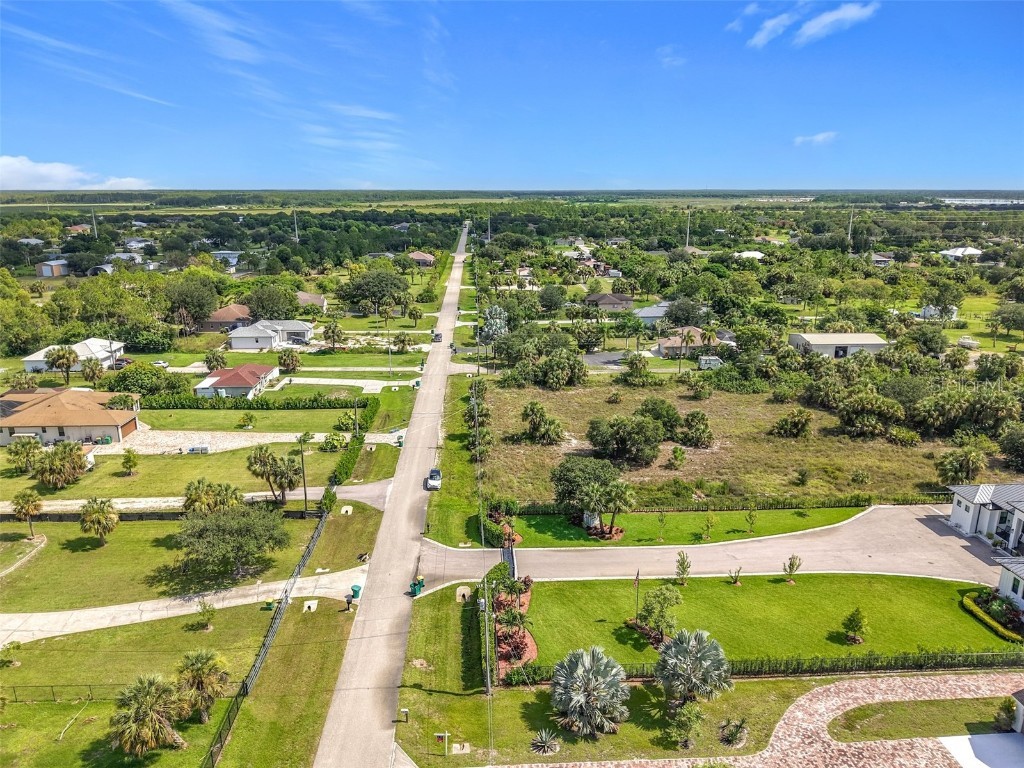 10th Street NE Naples FL 34120 TB8430793 image12