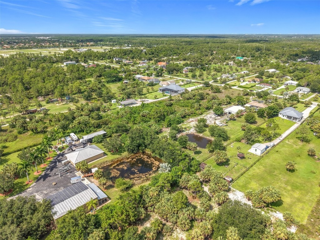 10th Street NE Naples FL 34120 TB8430793 image18