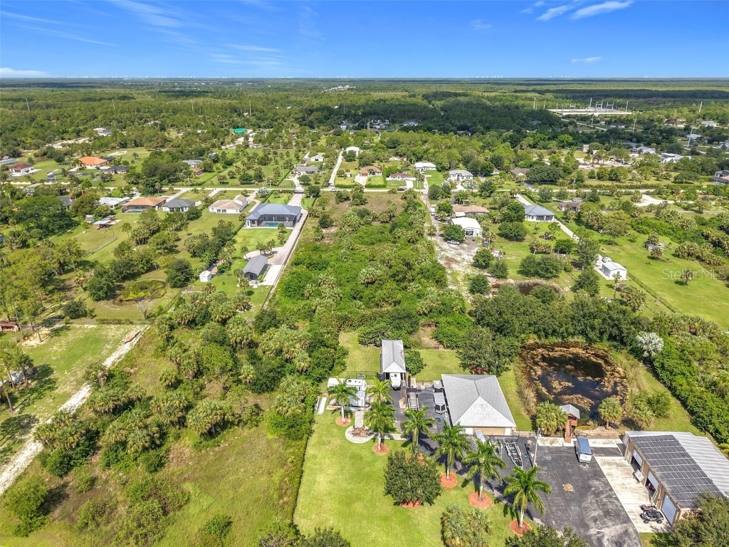 10th Street NE Naples FL 34120 TB8430793 image19