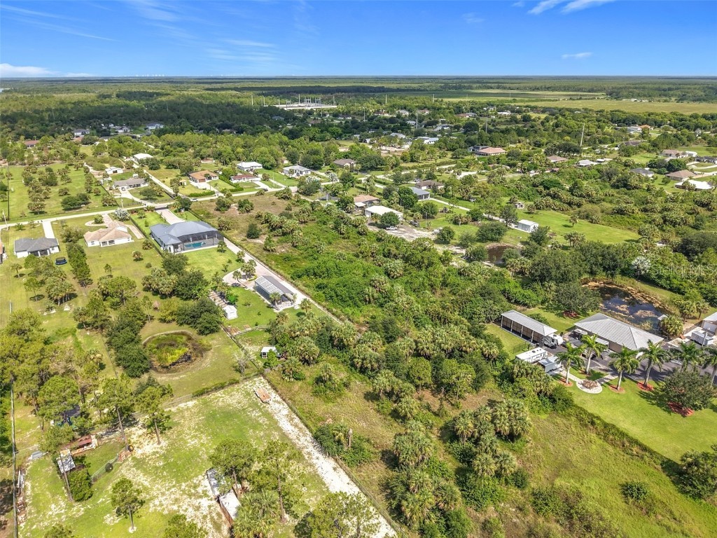 10th Street NE Naples FL 34120 TB8430793 image20