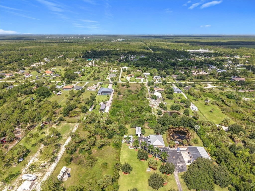 10th Street NE Naples FL 34120 TB8430793 image24