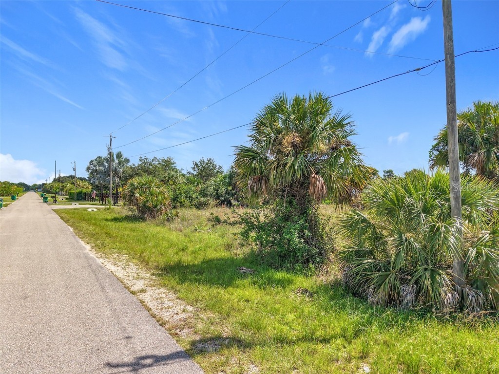 10th Street NE Naples FL 34120 TB8430793 image8