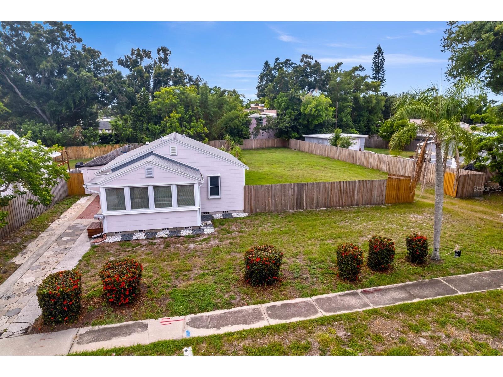 13th Avenue N Saint Petersburg FL 33713 TB8525727 image27