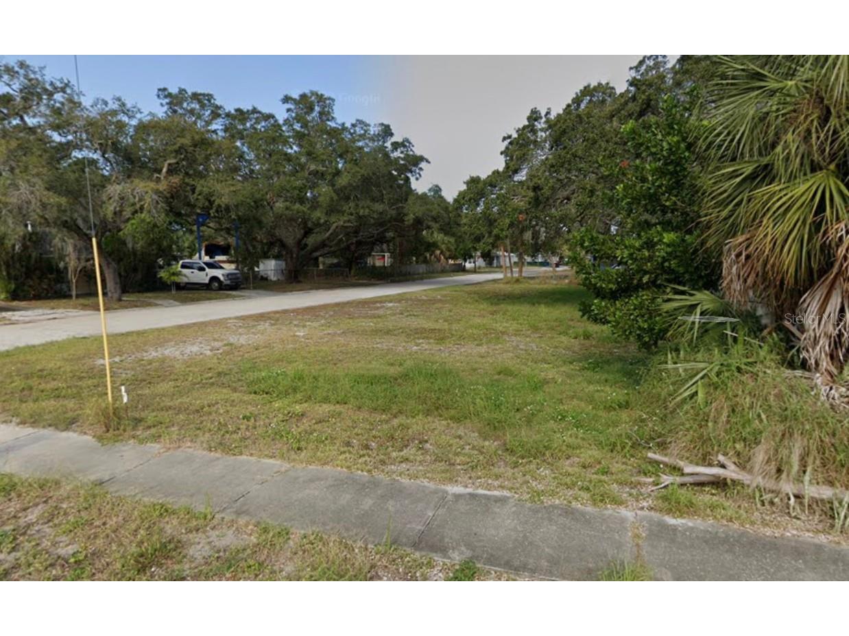 15th Avenue S Saint Petersburg FL 33711 J967335 image1