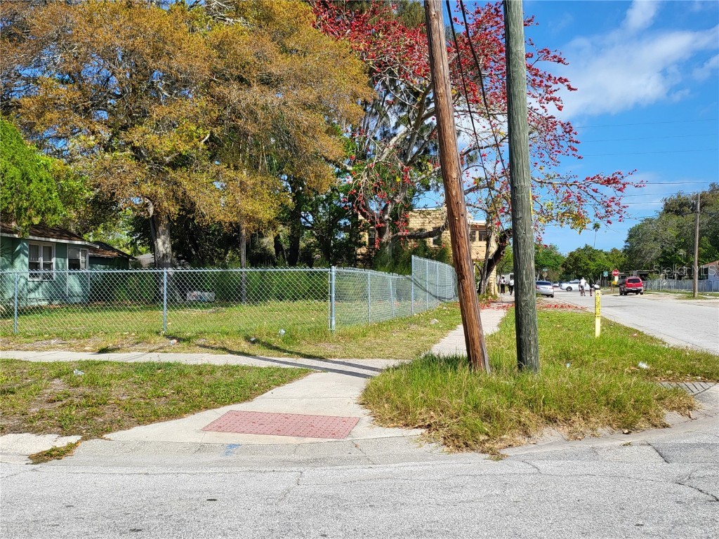 16th Avenue S #LOT 149 Saint Petersburg FL 33711 T3516652 image1