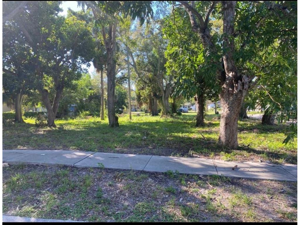 16th Avenue S Saint Petersburg FL 33712 U8199942 image1