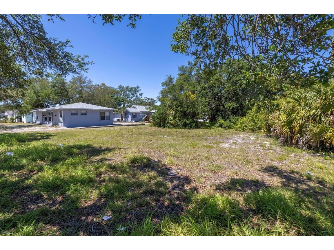 22nd Avenue S Saint Petersburg FL 33705 U8239142 image1