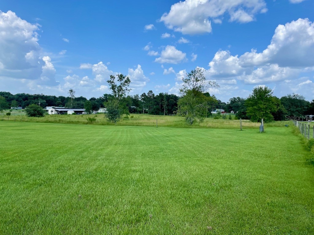 23rd Street Zephyrhills FL 33540 U8211682 image1