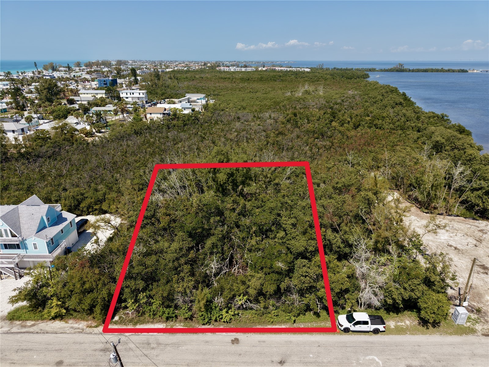 28th Street Holmes Beach FL 34217 A4687412 image1
