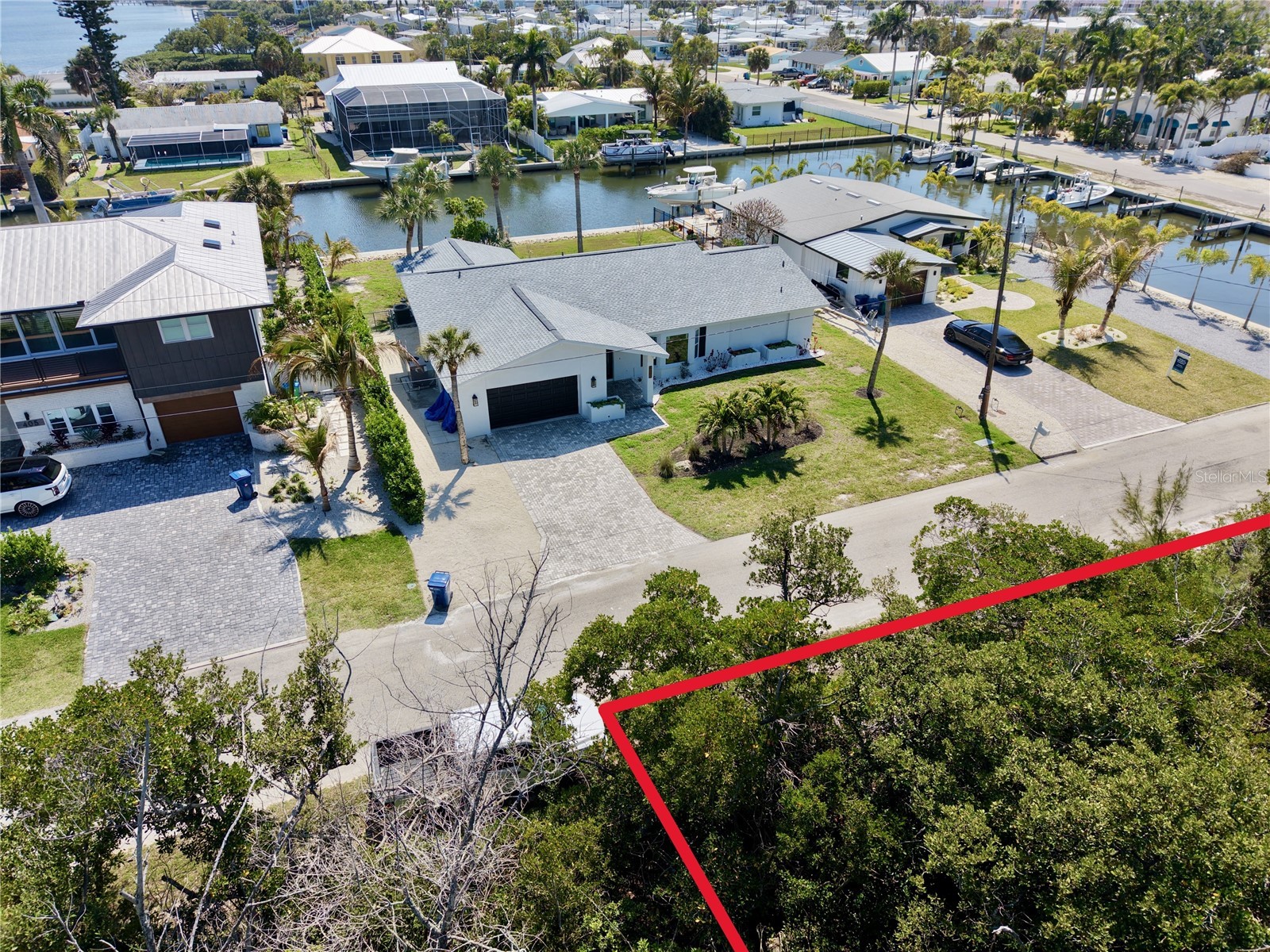 28th Street Holmes Beach FL 34217 A4687412 image4