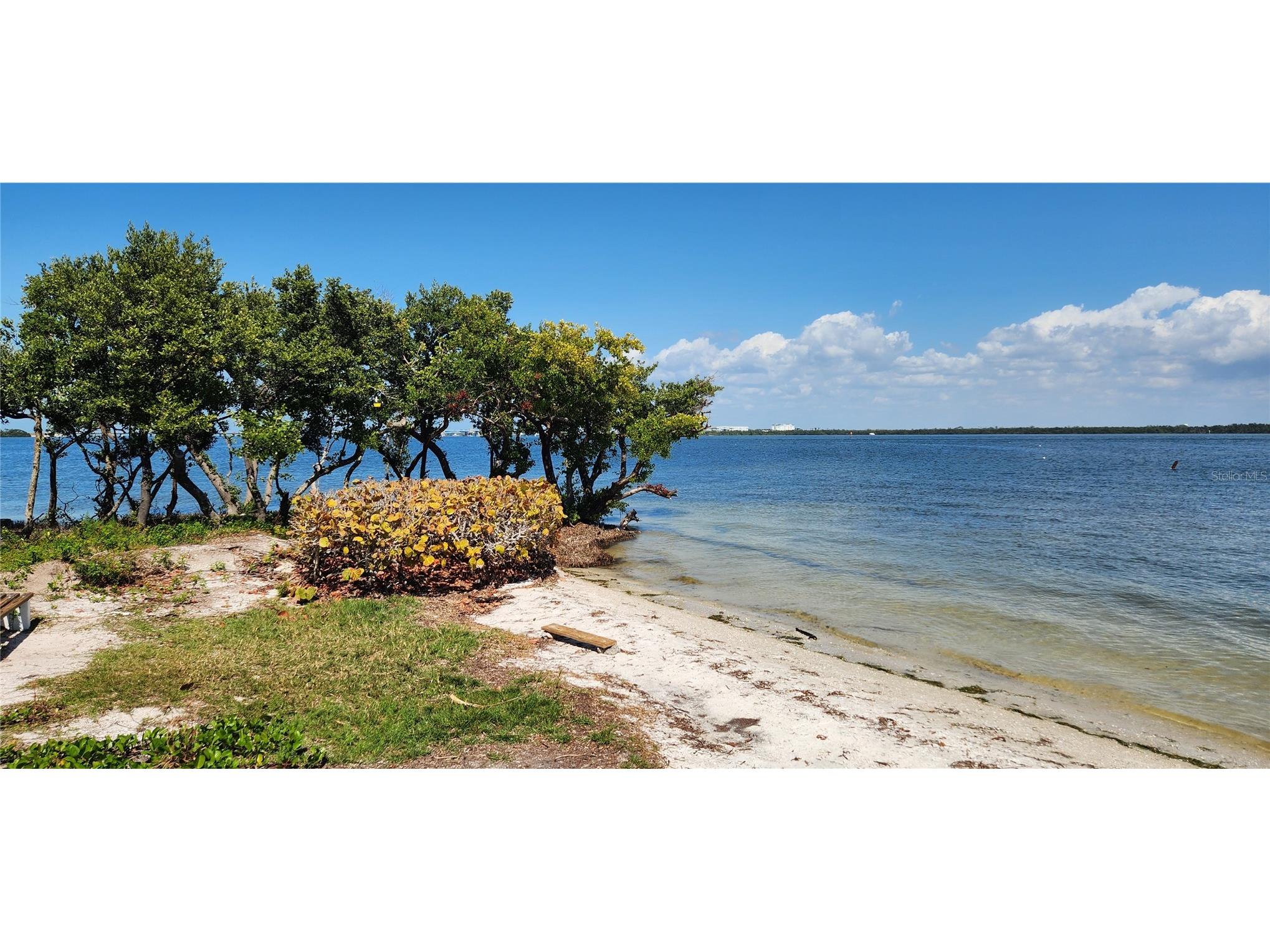 28th Street Holmes Beach FL 34217 A4687412 image6