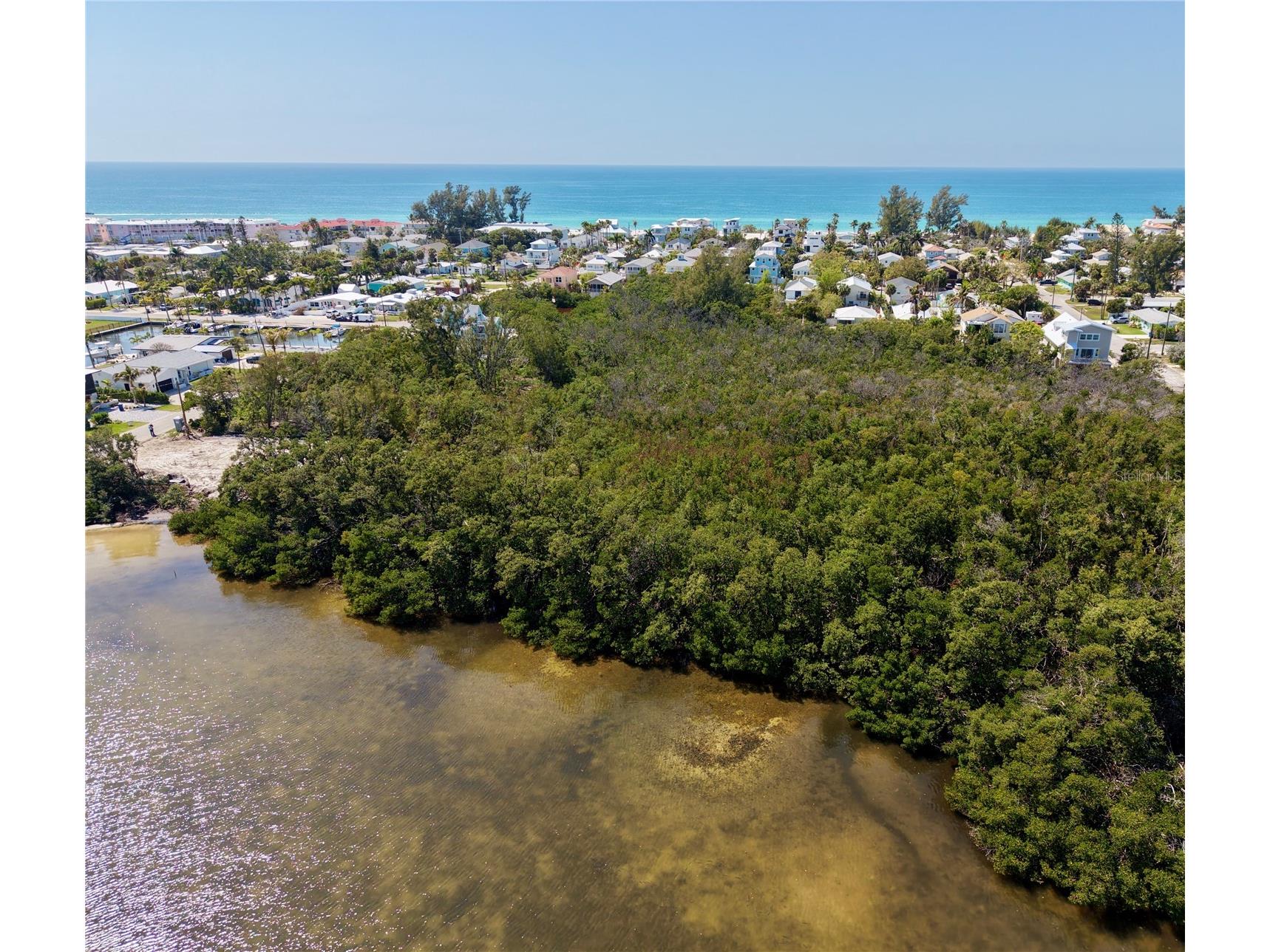28th Street Holmes Beach FL 34217 A4687412 image7