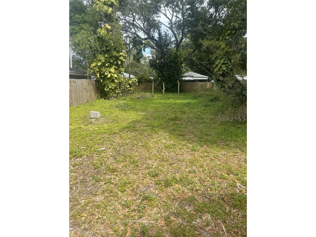 31st Street N Saint Petersburg FL 33702 U8237040 image1