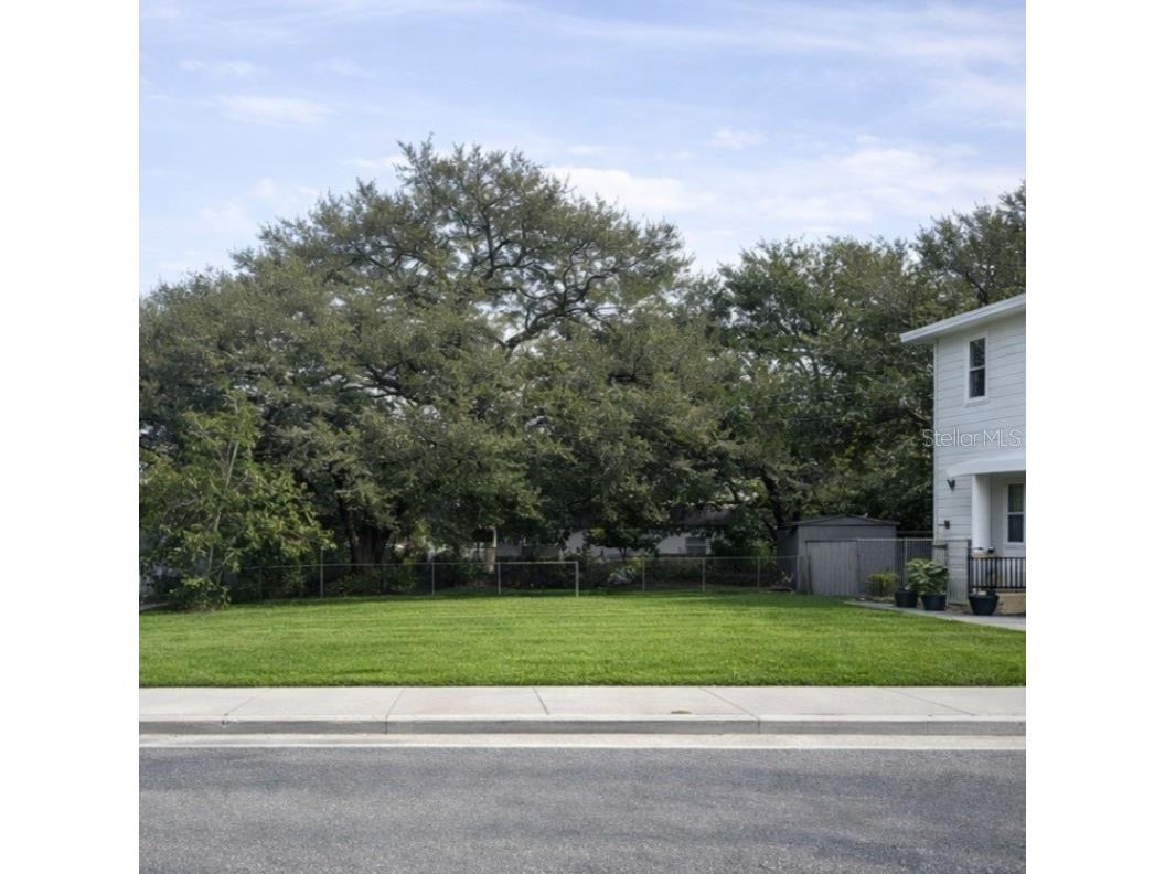 31st Street S Saint Petersburg FL 33712 U8213887 image1