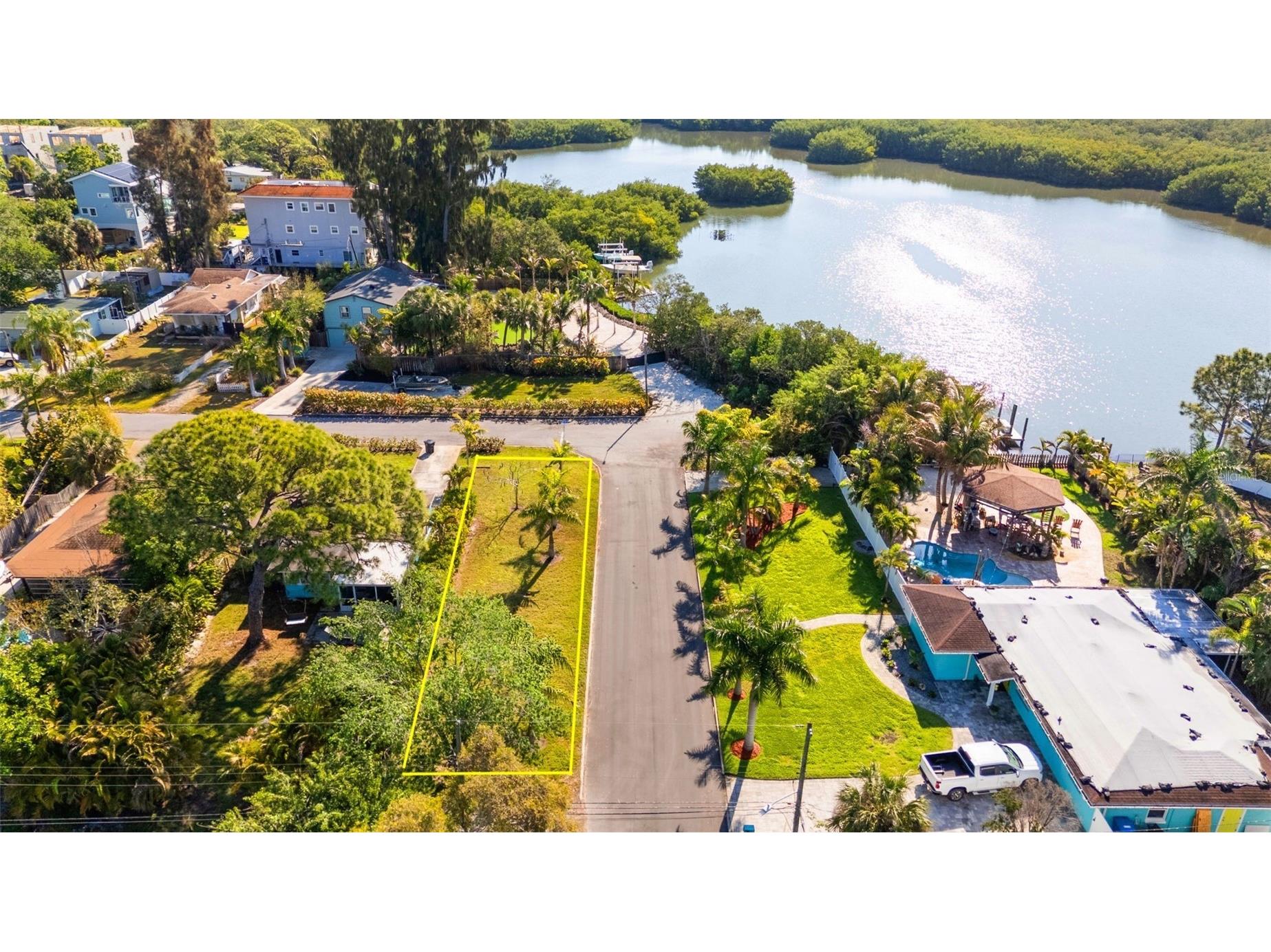 44th Street S Gulfport FL 33711 - CLAM BAYOU BOCA CIEGA BAY TB8498211 image3