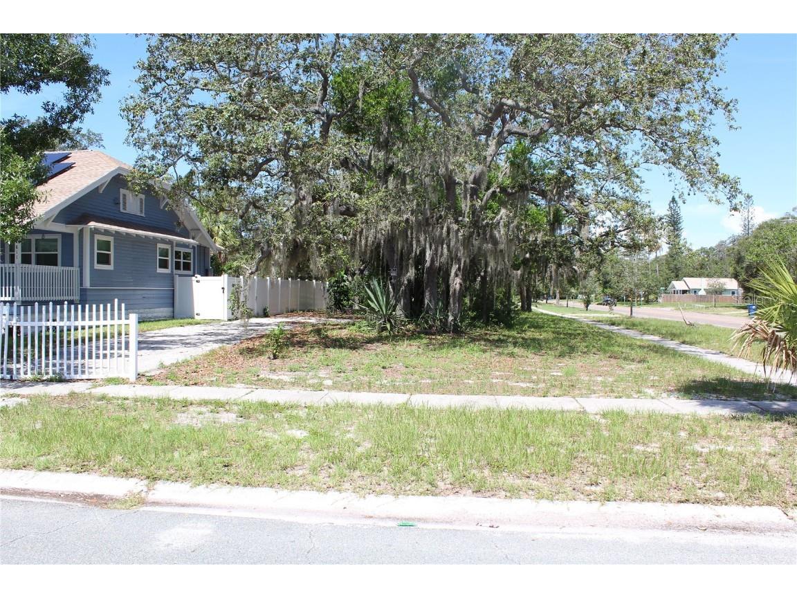 44th Street S Saint Petersburg FL 33711 U8207561 image1