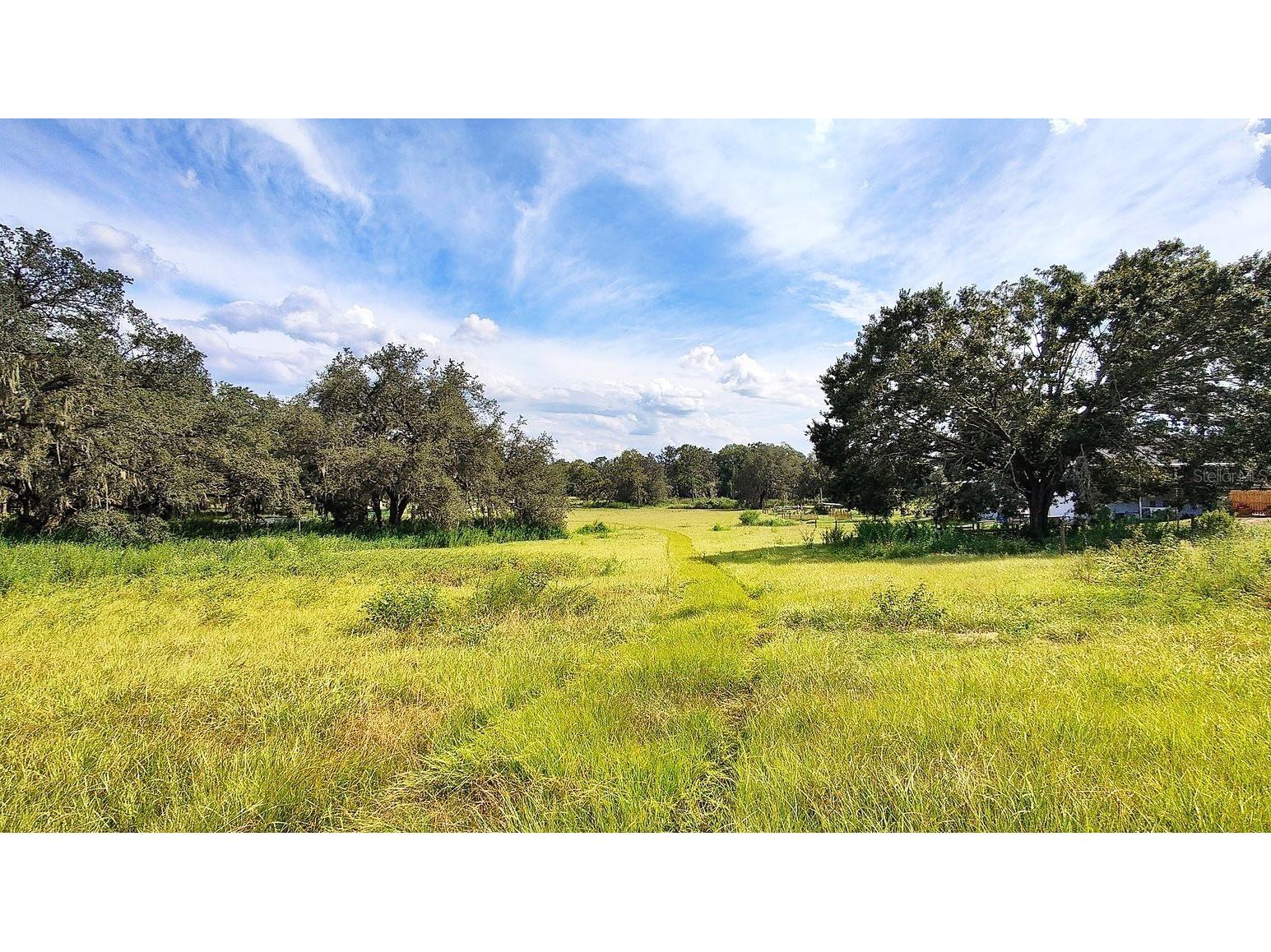 A D May Road Dade City FL 33523 TB8359048 image1