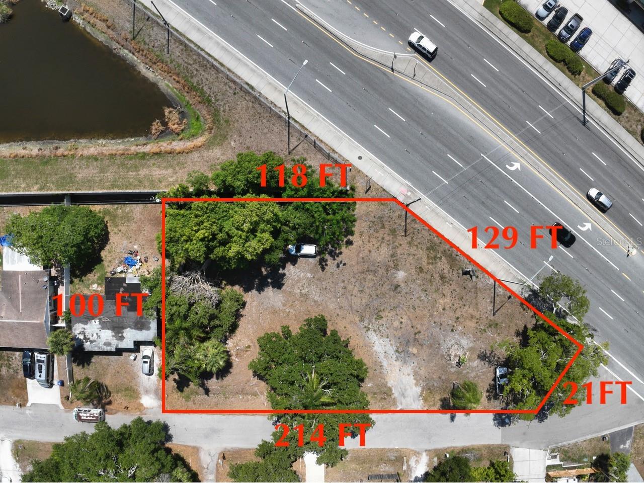 Albert Place Sarasota FL 34231 A4608267 image1