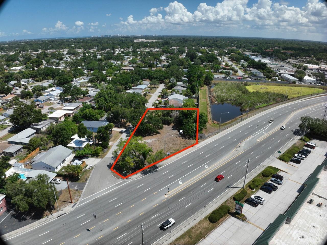 Albert Place Sarasota FL 34231 A4608267 image5