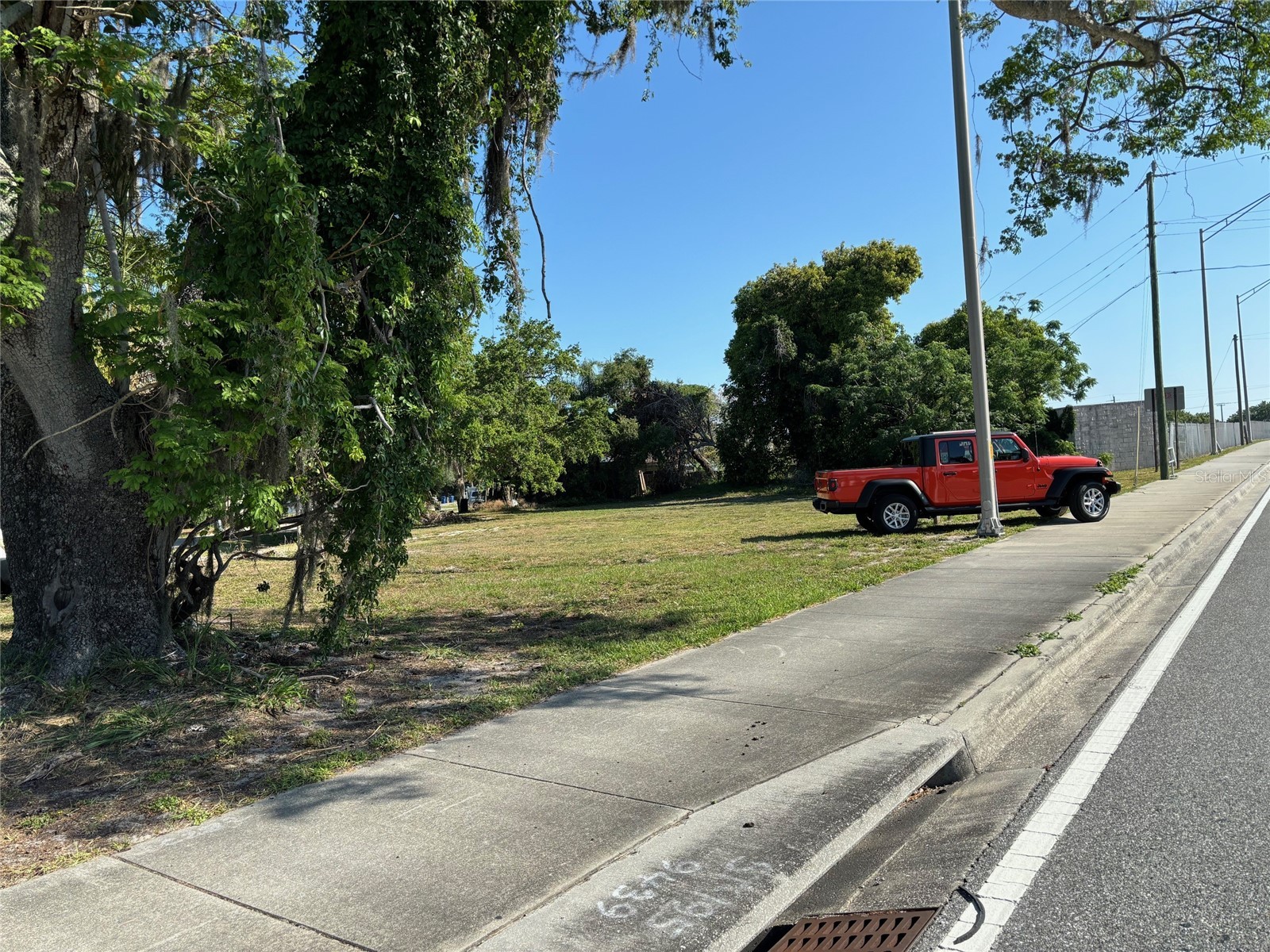 Albert Place Sarasota FL 34231 A4608267 image7