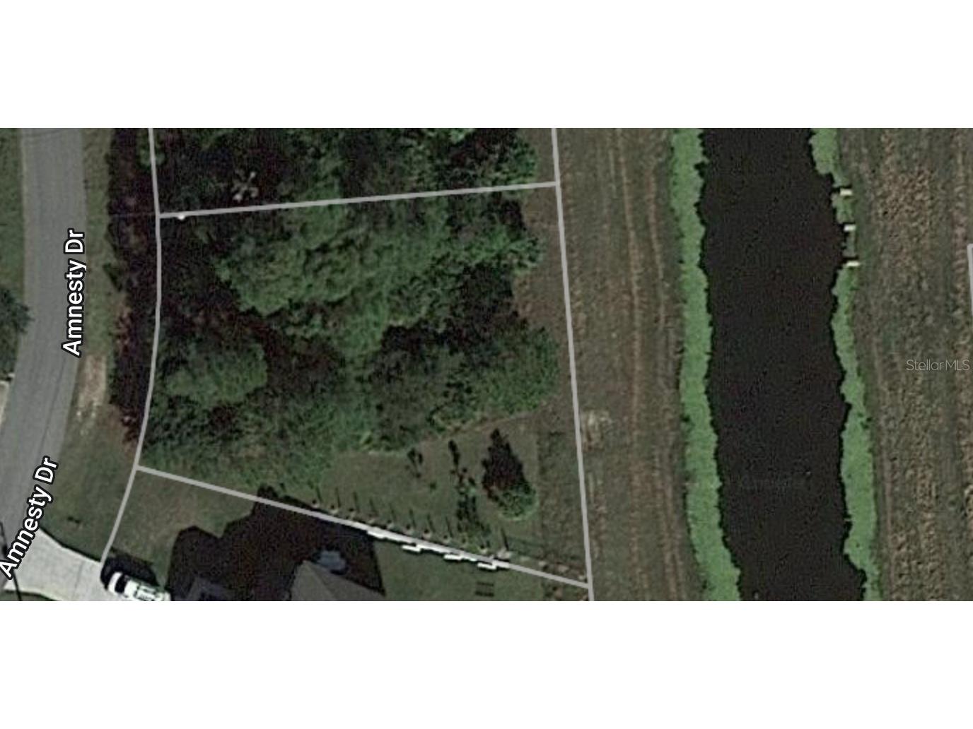 Amnesty Drive North Port FL 34288 - BLUE WATERS CANAL N6126249 image1