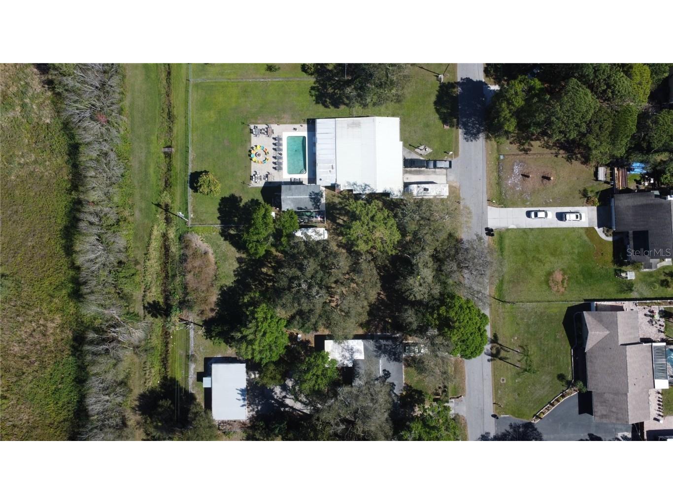 Antoinette Street Sarasota FL 34232 A4560766 image1