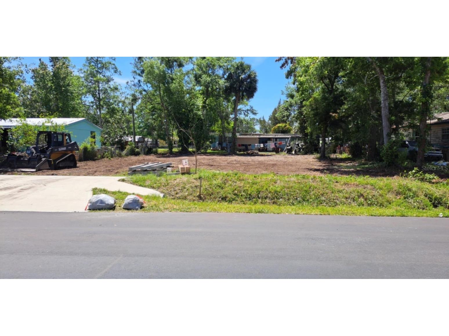 Armadillo Rd Astor FL 32102 V4942344 image1