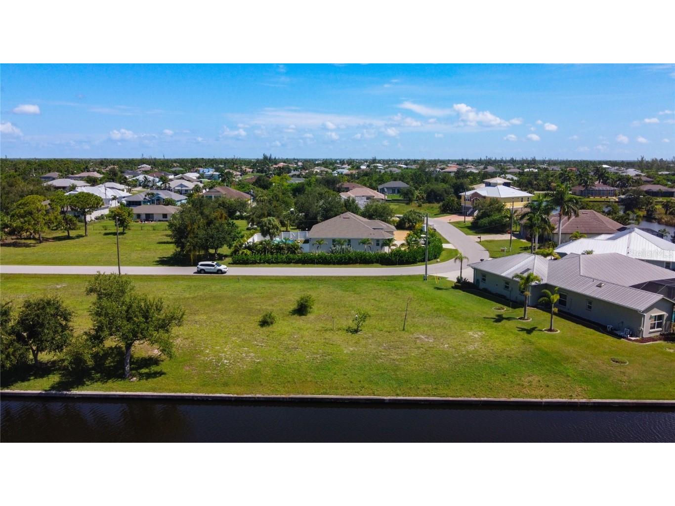 Aron Circle Port Charlotte FL 33981 D6137465 image2