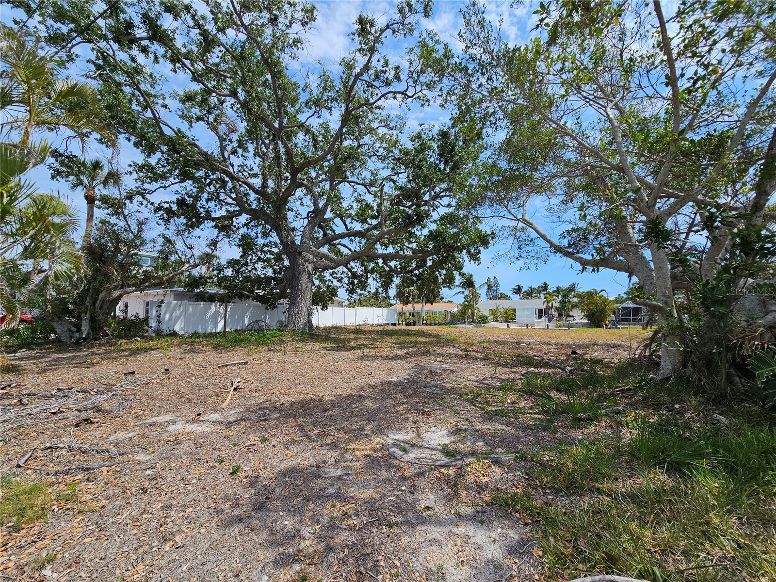 Avenida Leona Sarasota FL 34242 A4650055 image1