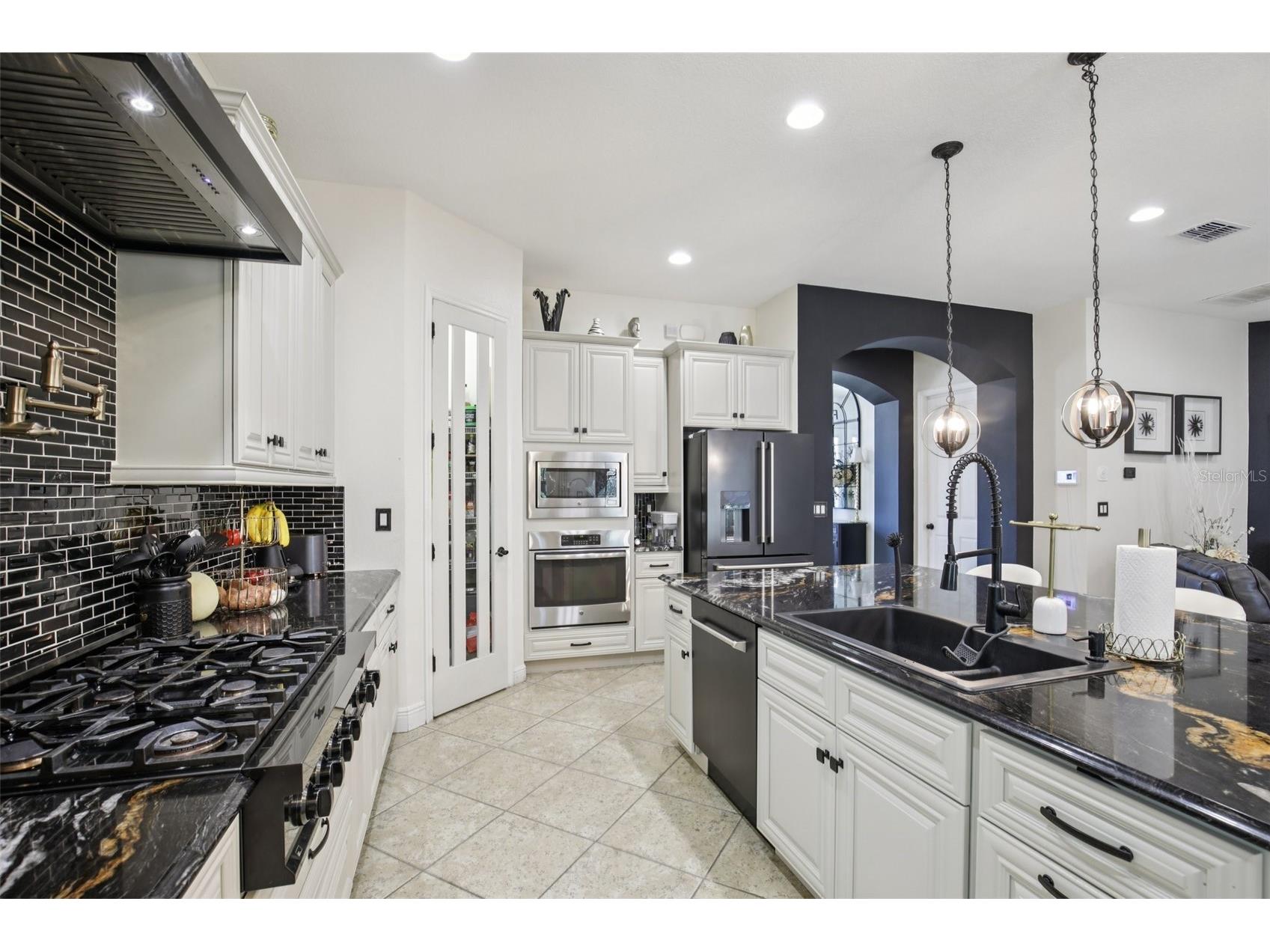 7112 Paradiso Drive Apollo Beach FL 33572 TB8489721 image7